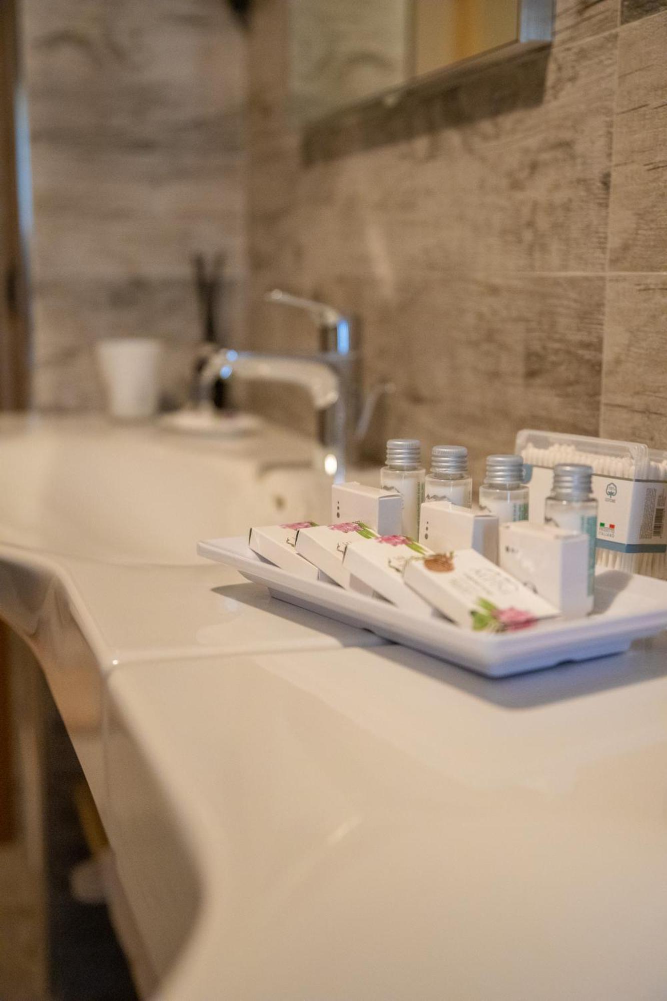 Bait Da Menego Apartment Livigno Ngoại thất bức ảnh
