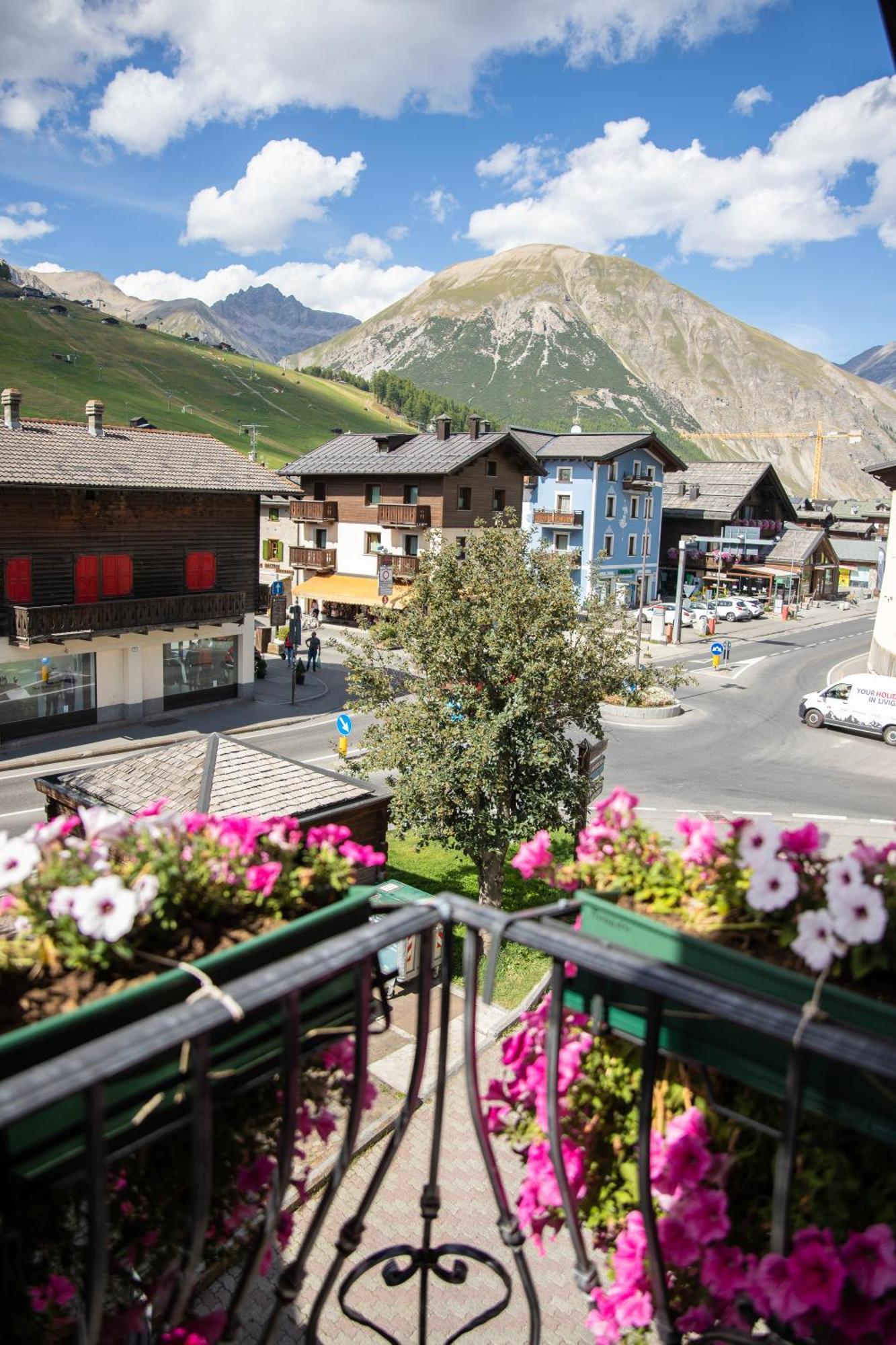 Bait Da Menego Apartment Livigno Ngoại thất bức ảnh
